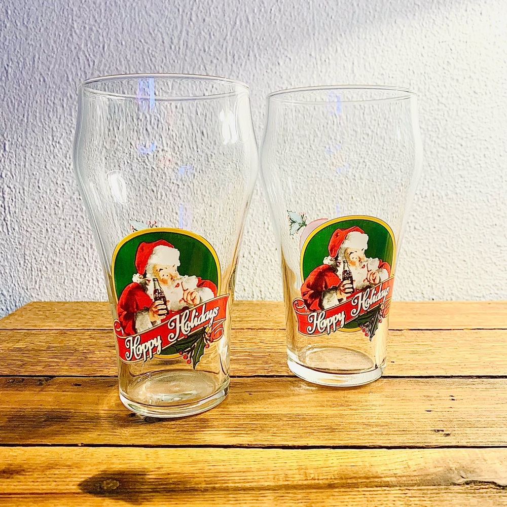 VINTAGE 🎄Christmas Coca-Cola Glass Cups Nostalgic